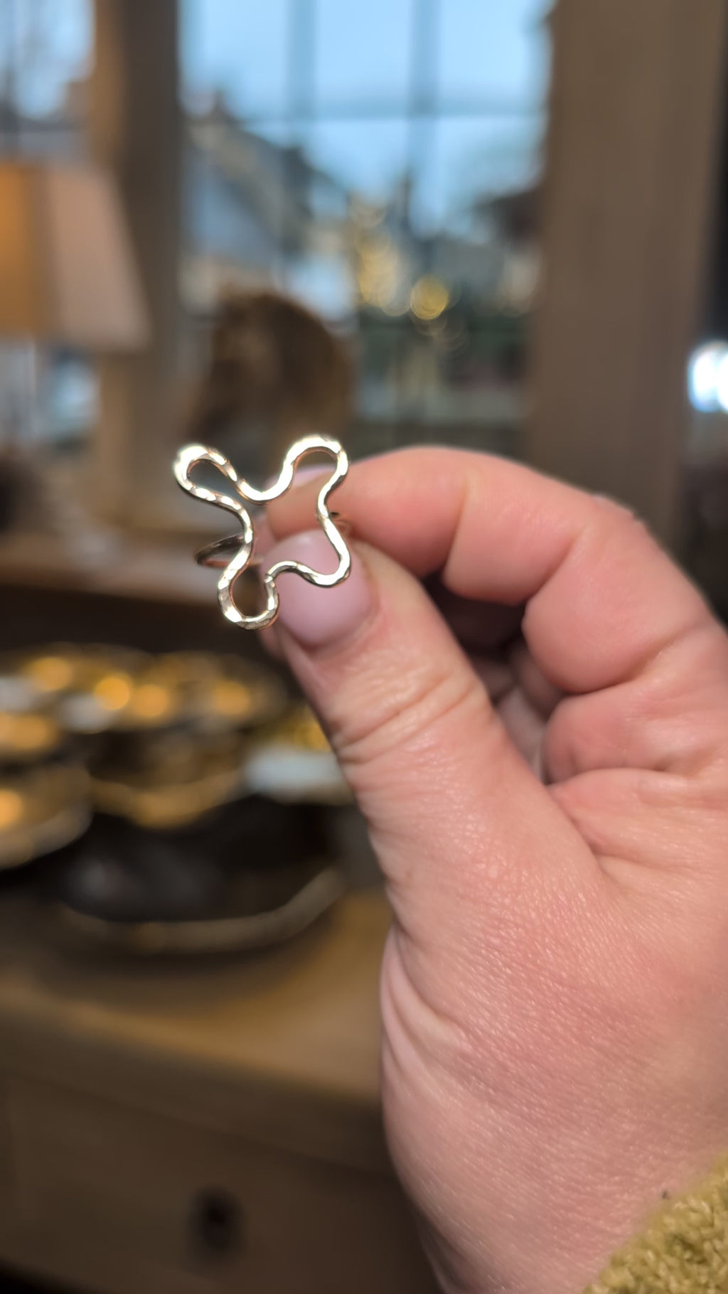 Wave ring