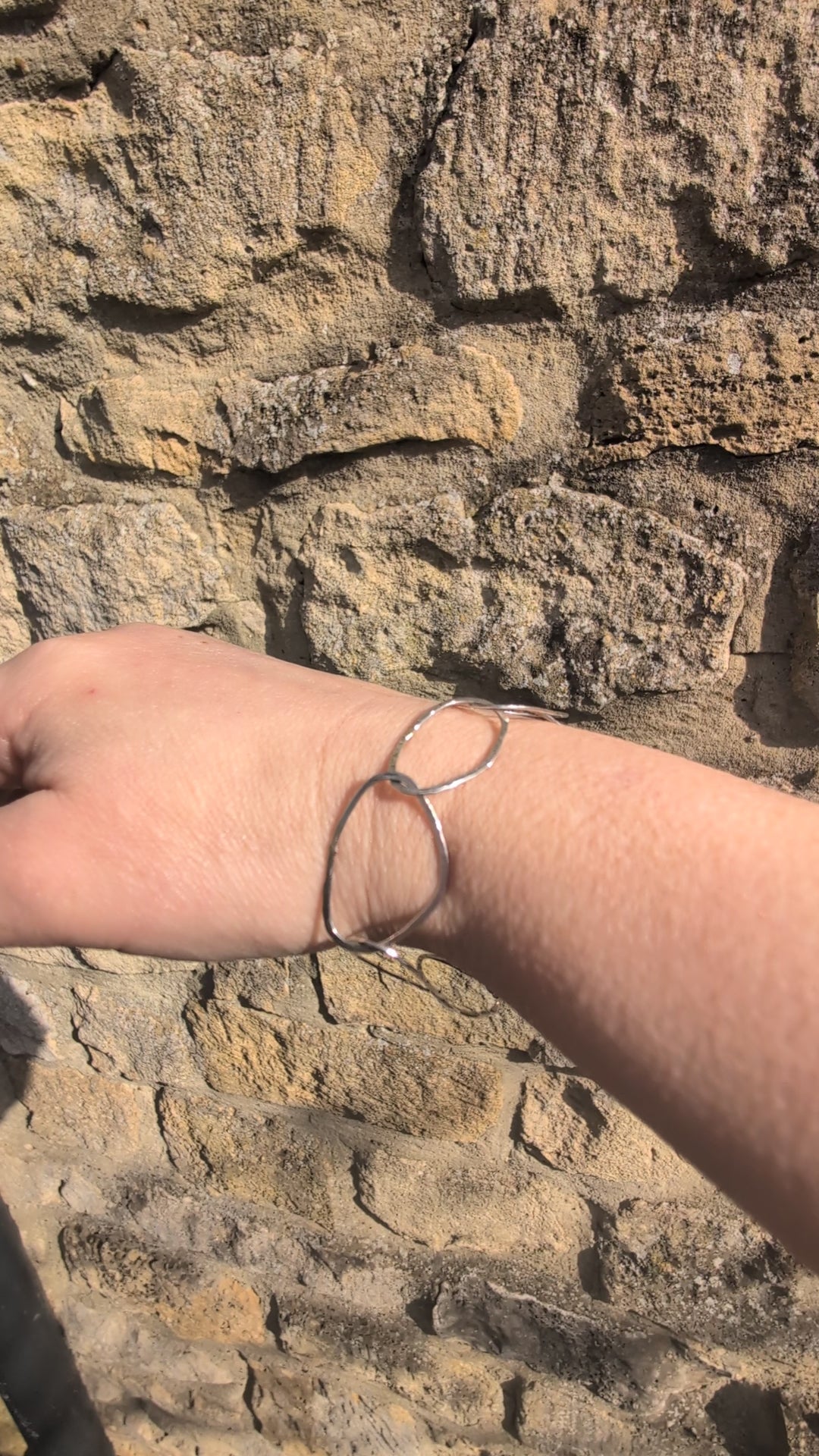 Wobble bracelet
