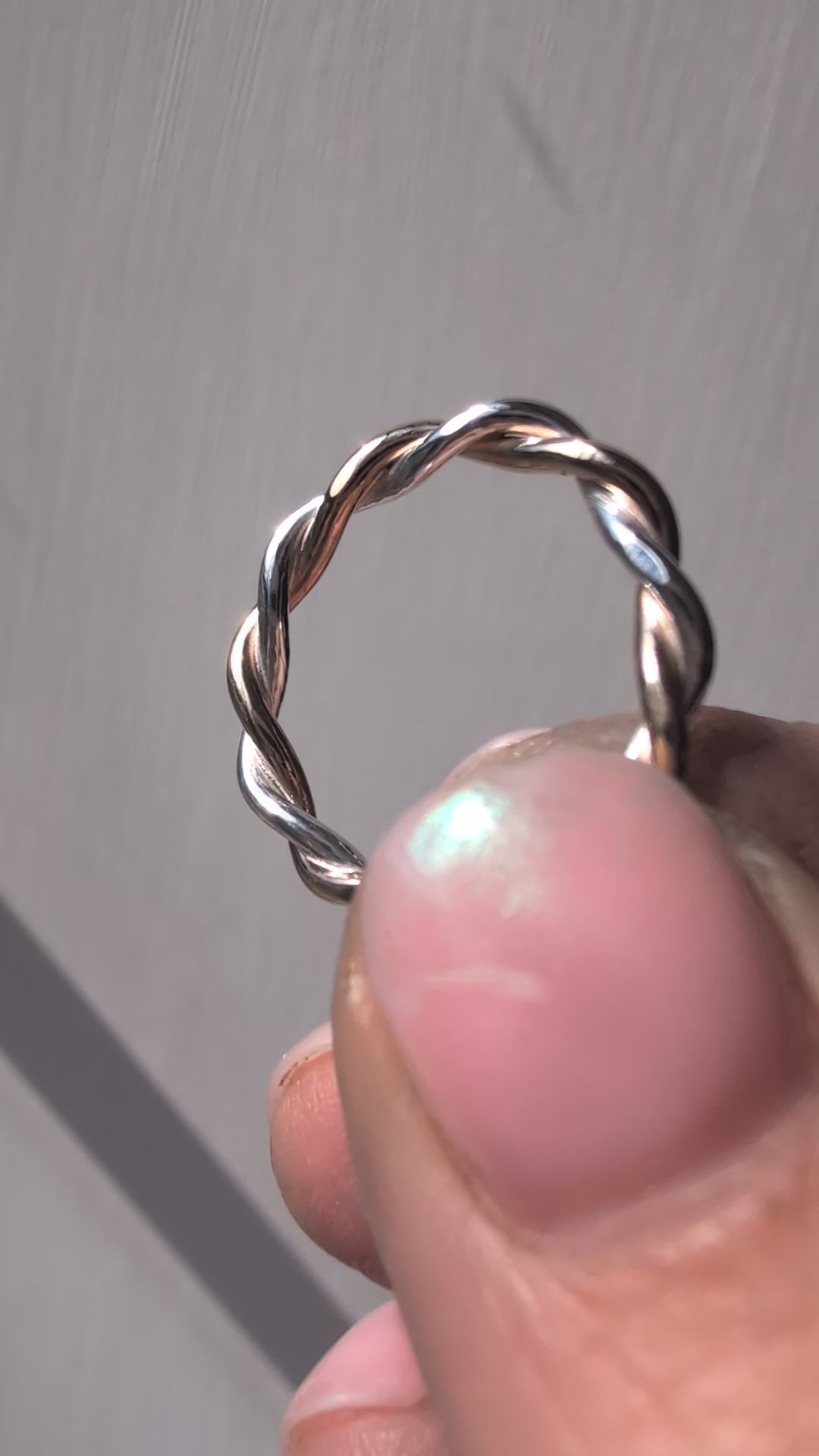 Chunky two tone twist