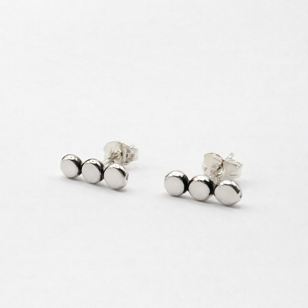 Big dot studs