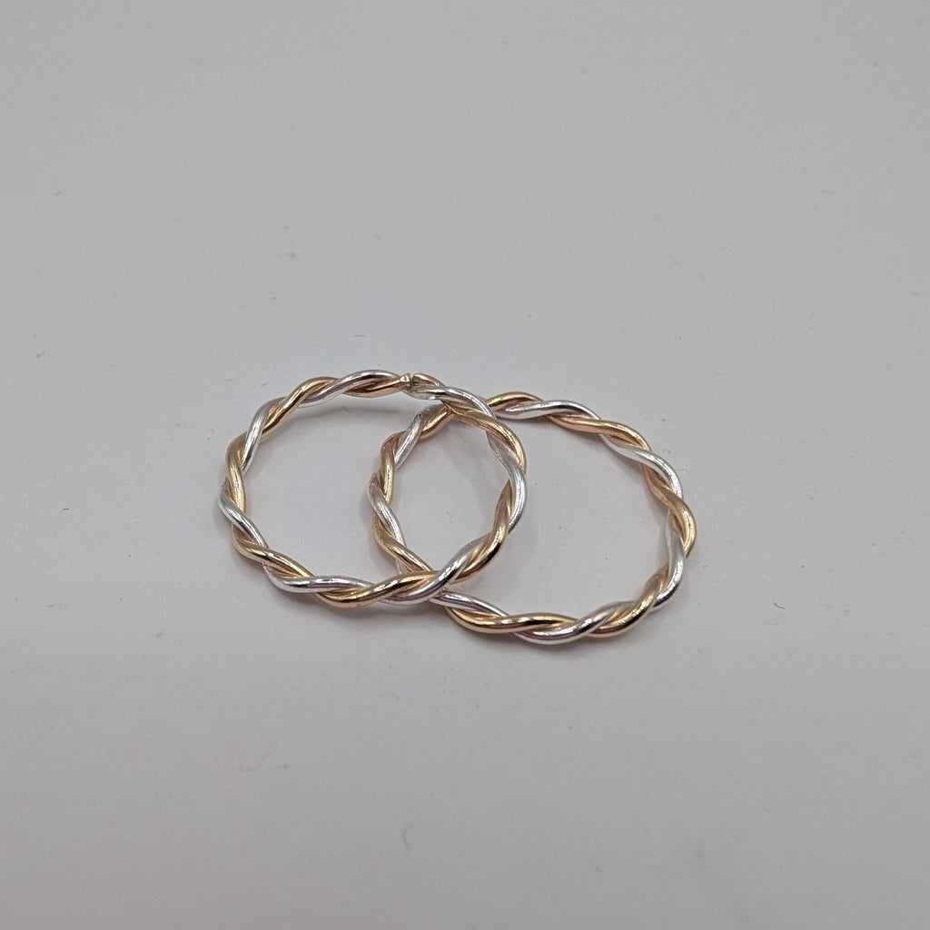Skinny two tone twist stacker ring