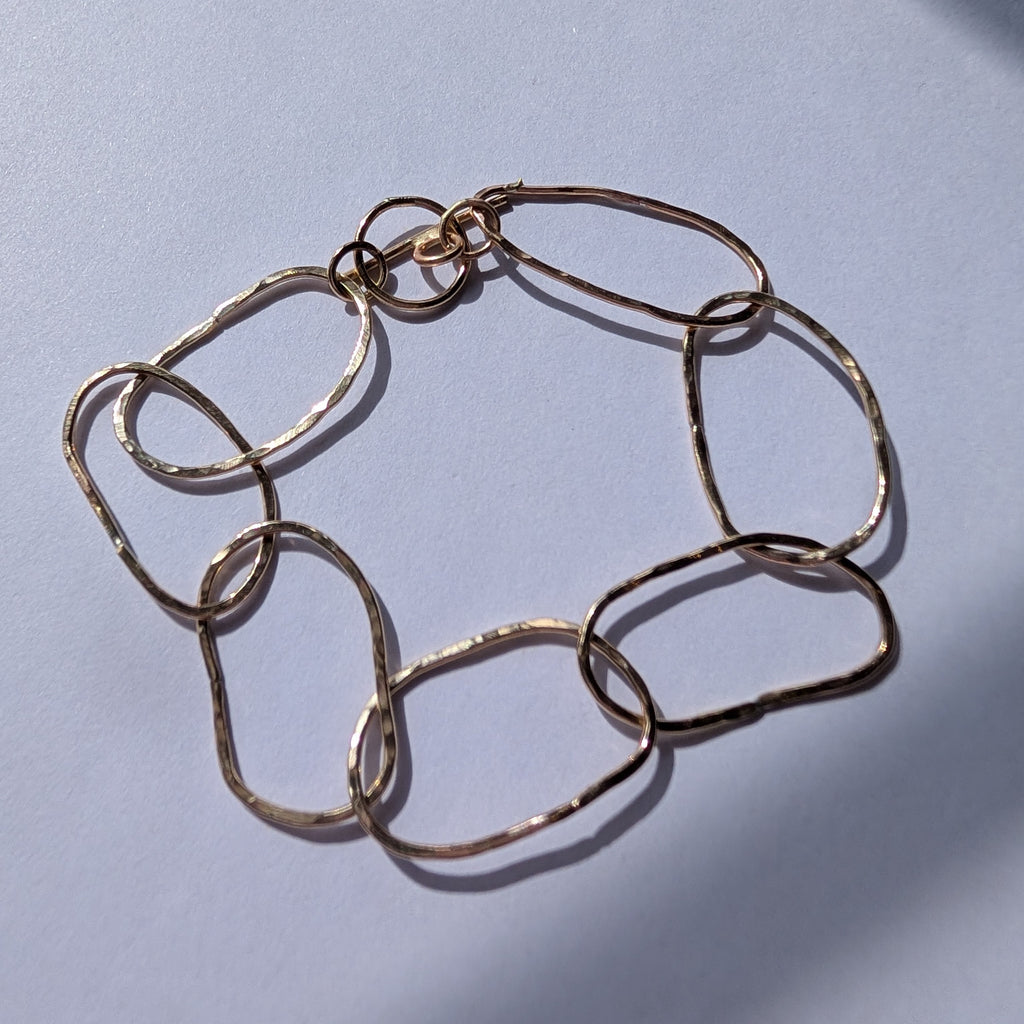 Wobble bracelet